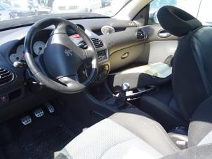Usados Juego y módulo de airbag Peugeot 206 Precio de solicitud ofrecido por Bongers Auto-Onderdelen Zeeland