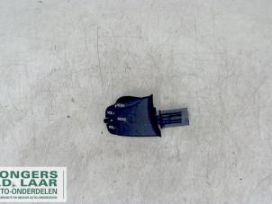 Used Steering wheel mounted radio control Ford Fusion 1.6 16V Price on request offered by Bongers Auto-Onderdelen Zeeland