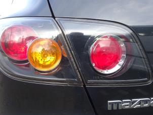 Używane Tylne swiatlo pozycyjne lewe Mazda 3 Sport (BK14) 1.6 CiTD 16V Cena na żądanie oferowane przez Bongers Auto-Onderdelen Zeeland