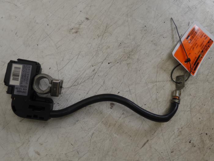 7453a6fe-8a2f-427a-87fb-  