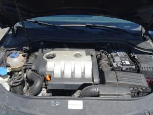 Used Gearbox Volkswagen Passat Variant (3C5) 2.0 TDI 16V 140 Price on request offered by Bongers Auto-Onderdelen Zeeland