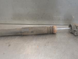 Used Rear shock absorber, right Seat Altea (5P1) 1.9 TDI Price on request offered by Bongers Auto-Onderdelen Zeeland