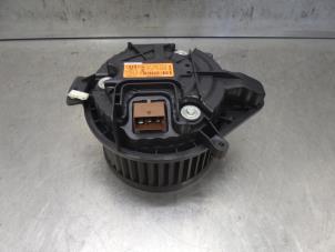 Used Heating and ventilation fan motor Audi A4 Avant (B7) 2.0 TDI Price on request offered by Bongers Auto-Onderdelen Zeeland