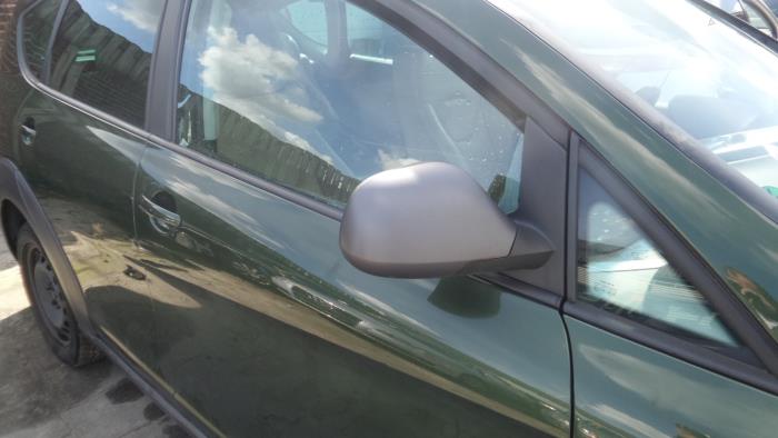 Außenspiegel rechts van een Seat Altea (5P1) 2.0 TDI 16V FR 2008