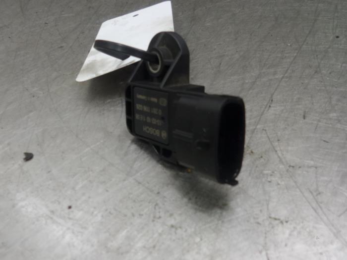 Mapping sensor (intake manifold) from a Fiat Punto Evo (199) 1.3 JTD Multijet 85 16V Euro 5 2011