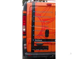 Usados Puerta trasera furgoneta Renault Trafic Precio de solicitud ofrecido por Bongers Auto-Onderdelen Zeeland