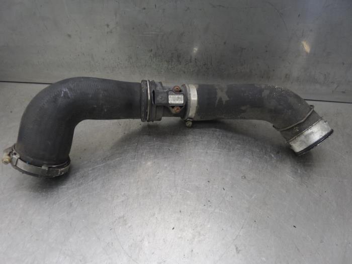 Gebrauchte Turboschlauch Volkswagen Transporter/Caravelle T5 2.5 TDi Preis auf Anfrage angeboten von Bongers Auto-Onderdelen Zeeland