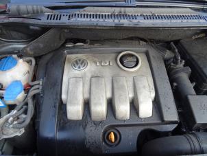 Usados Motor Volkswagen Touran (1T1/T2) 1.9 TDI 100 Precio de solicitud ofrecido por Bongers Auto-Onderdelen Zeeland