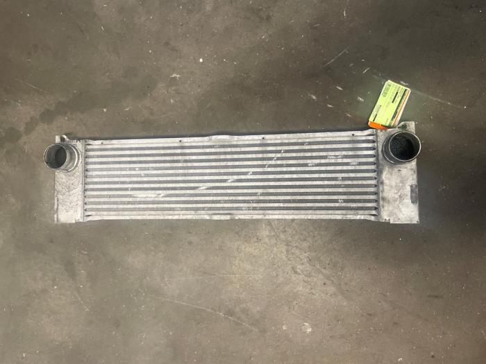 Usados Intercooler Mercedes Viano (639) 2.2 CDI 16V Precio de solicitud ofrecido por Bongers Auto-Onderdelen Zeeland