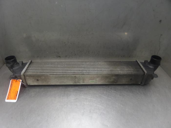 Usagé Intercooler Lancia Thesis (841) Prix sur demande proposé par Bongers Auto-Onderdelen Zeeland