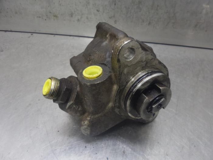 Vacuum pump (diesel) from a Fiat Ducato (230/231/232) 2.5 D 14 1995