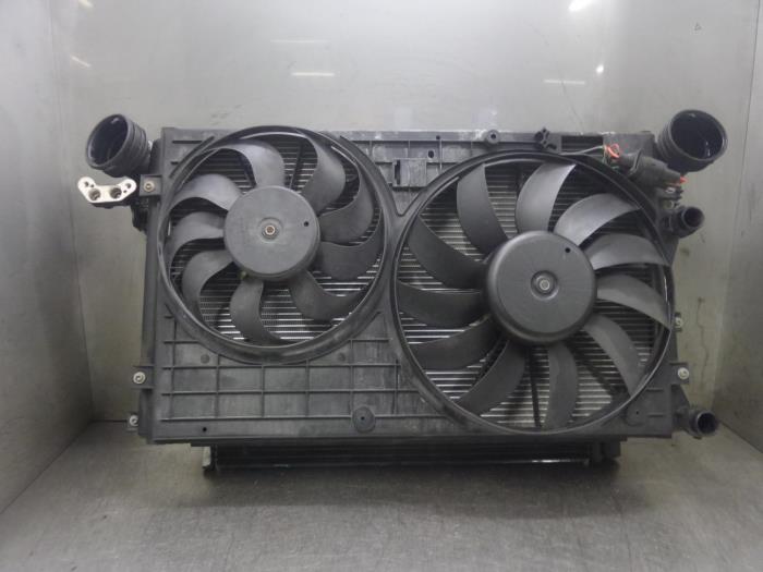 Usados Intercooler Volkswagen Touran (1T1/T2) 1.9 TDI 100 Precio de solicitud ofrecido por Bongers Auto-Onderdelen Zeeland
