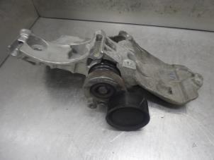 Used Drive belt tensioner Renault Clio Price on request offered by Bongers Auto-Onderdelen Zeeland