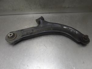 Used Front wishbone, right Renault Clio Price on request offered by Bongers Auto-Onderdelen Zeeland