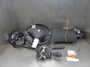 Usagé Kit + module airbag Peugeot 206 PLUS Prix sur demande proposé par Bongers Auto-Onderdelen Zeeland