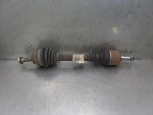 Used Front drive shaft, left Peugeot 206 Price on request offered by Bongers Auto-Onderdelen Zeeland