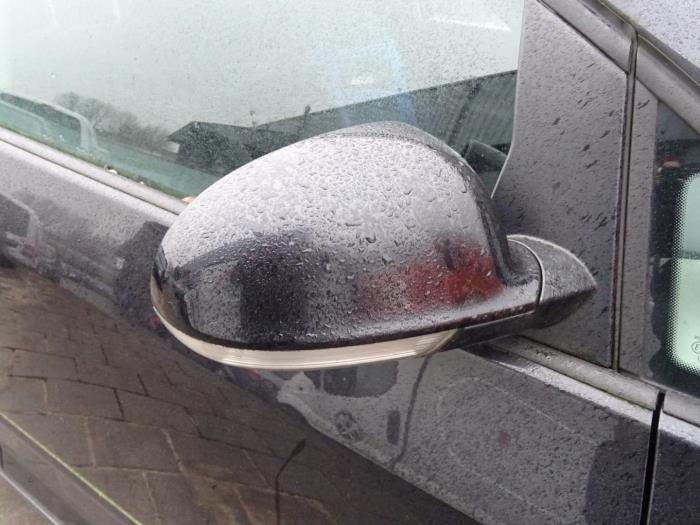 Wing mirror, right from a Volkswagen Golf Plus 2006