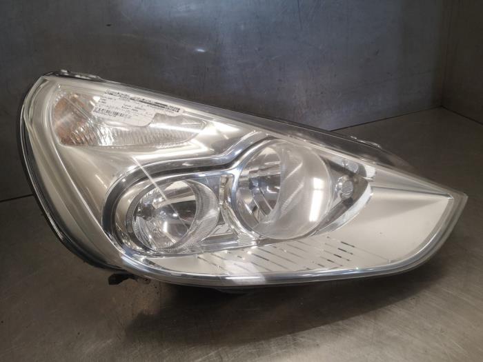Headlight, right from a Ford S-Max 2006