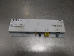 Used Antenna Amplifier Audi A4 Avant (B7) 2.0 TDI Price on request offered by Bongers Auto-Onderdelen Zeeland
