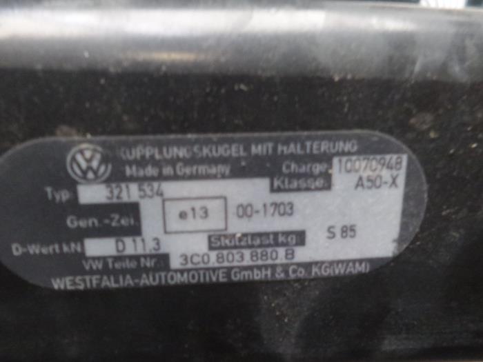 Towbar from a Volkswagen Passat Variant (3C5) 2.0 TDI 140 2006