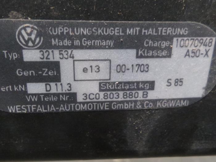 Towbar from a Volkswagen Passat Variant (3C5) 2.0 TDI 140 2006