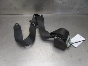 Used Front seatbelt, left Renault Kangoo Price on request offered by Bongers Auto-Onderdelen Zeeland