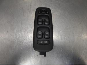 Used Electric window switch Volvo V70 Price on request offered by Bongers Auto-Onderdelen Zeeland