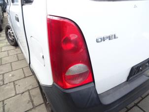 Używane Tylne swiatlo pozycyjne lewe Opel Agila Cena na żądanie oferowane przez Bongers Auto-Onderdelen Zeeland
