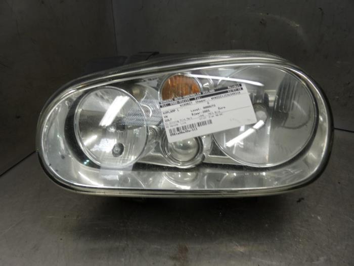 Headlight, left from a Volkswagen Golf 2003