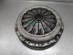 Used Dual mass flywheel Ford Focus 3 1.0 Ti-VCT EcoBoost 12V 125 Price on request offered by Bongers Auto-Onderdelen Zeeland