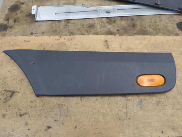 Side skirt, left from a Volkswagen Crafter 2010
