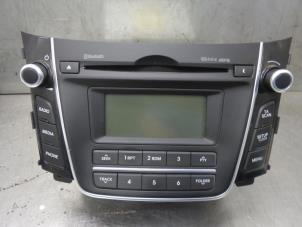Używane Radio Hyundai I30 Cena na żądanie oferowane przez Bongers Auto-Onderdelen Zeeland