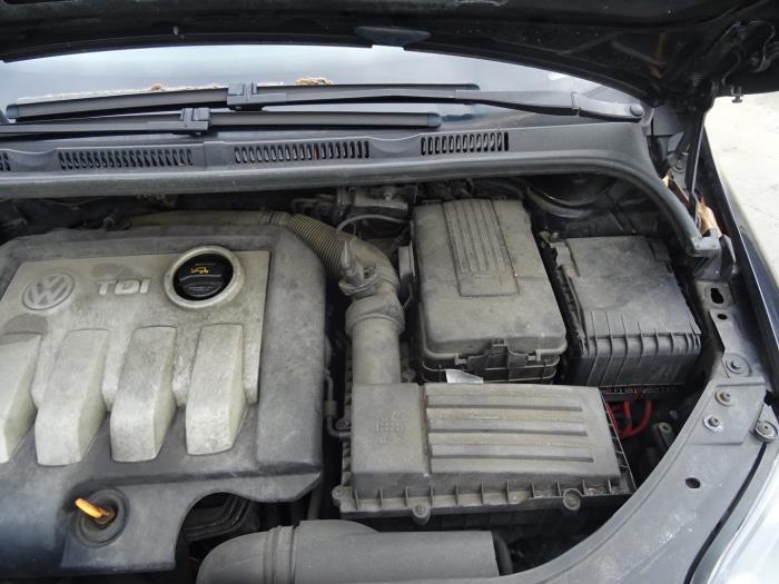 Motor van een Volkswagen Golf Plus 2006