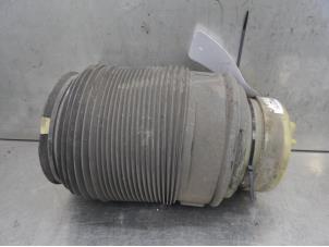 Used Rear shock absorber rod, left Mercedes E-Klasse Price on request offered by Bongers Auto-Onderdelen Zeeland