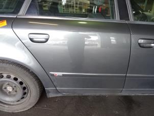Używane Drzwi prawe tylne wersja 4-drzwiowa Audi A4 Cena na żądanie oferowane przez Bongers Auto-Onderdelen Zeeland