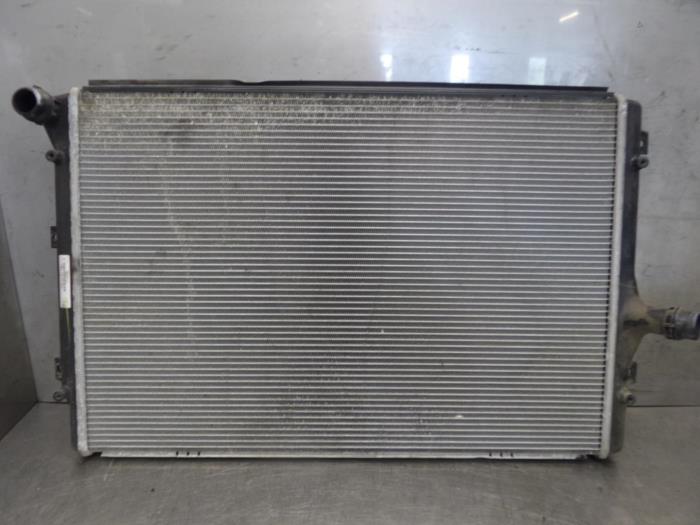 Used Radiator Skoda Yeti (5LAC) 2.0 TDI 16V Price on request offered by Bongers Auto-Onderdelen Zeeland