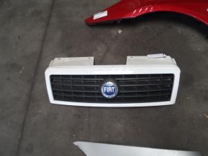 Used Grille Fiat Fiorino Price on request offered by Bongers Auto-Onderdelen Zeeland