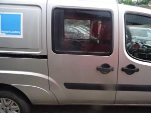 Used Sliding door, right Fiat Doblo Price on request offered by Bongers Auto-Onderdelen Zeeland
