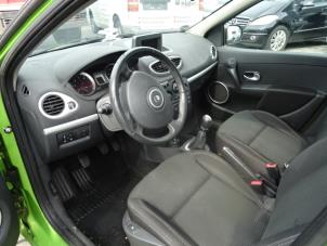 Used Airbag set + module Renault Clio Price on request offered by Bongers Auto-Onderdelen Zeeland