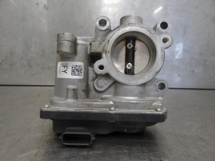 Throttle body from a Renault Captur 2015