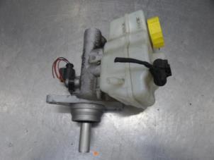 Used Master cylinder Audi A1 Price on request offered by Bongers Auto-Onderdelen Zeeland