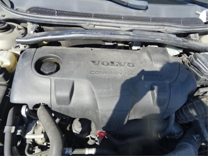 Motor de un Volvo V70 2005
