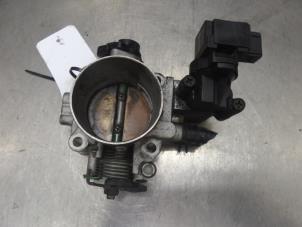 Used Throttle body Hyundai Santafe Price on request offered by Bongers Auto-Onderdelen Zeeland