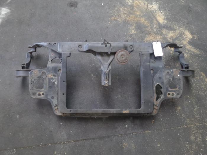 Front panel from a Hyundai Getz 1.3i 12V 2004