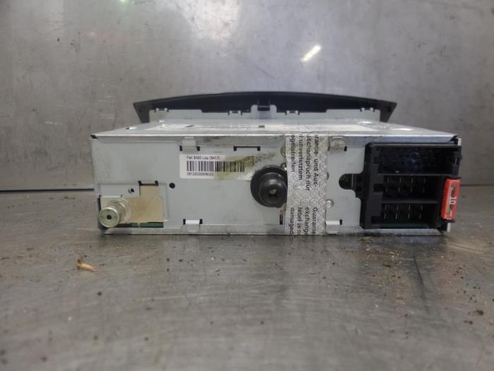 Radio from a Ford KA 2009