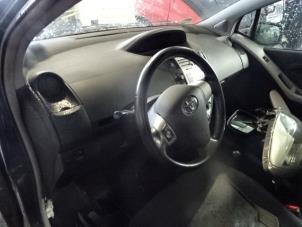 Usados Juego y módulo de airbag Toyota Yaris Precio de solicitud ofrecido por Bongers Auto-Onderdelen Zeeland