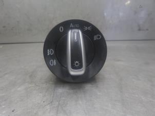 Used Light switch Volkswagen Golf Price on request offered by Bongers Auto-Onderdelen Zeeland