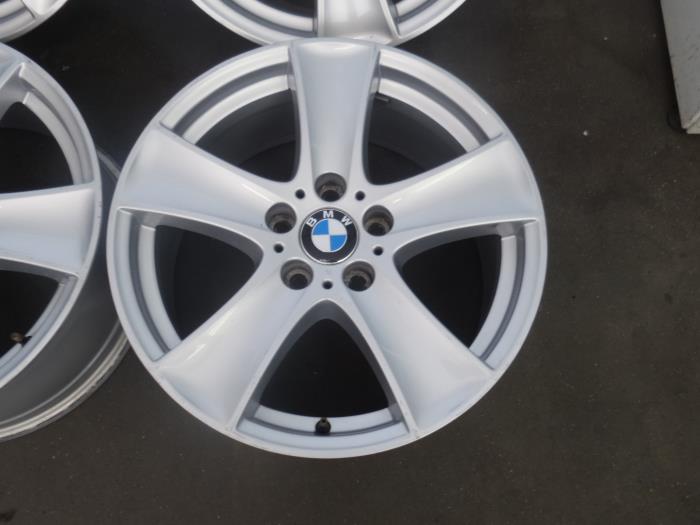 Set of sports wheels from a BMW X5 2009