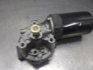 Used Front wiper motor BMW 3 serie Compact (E46/5) 320td 16V Price on request offered by Bongers Auto-Onderdelen Zeeland
