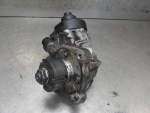 Used Diesel pump Volkswagen Tiguan Price on request offered by Bongers Auto-Onderdelen Zeeland
